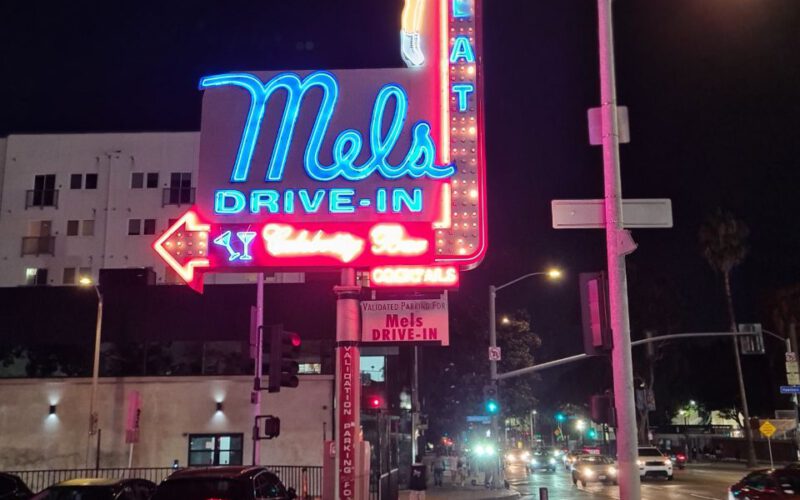 Mels Drive-In -1